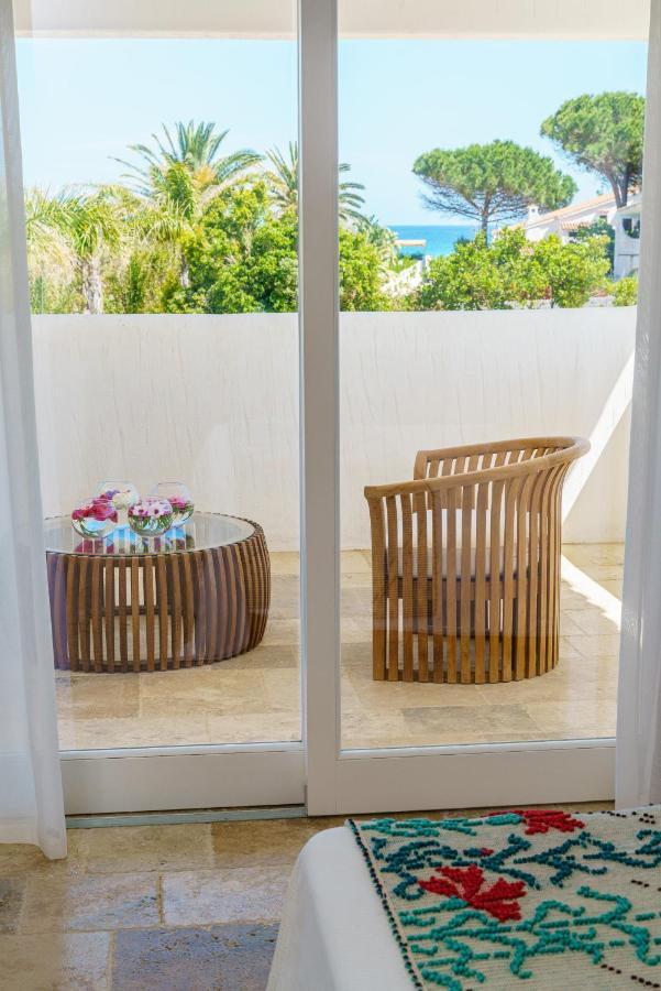 Queen Suite Pool View