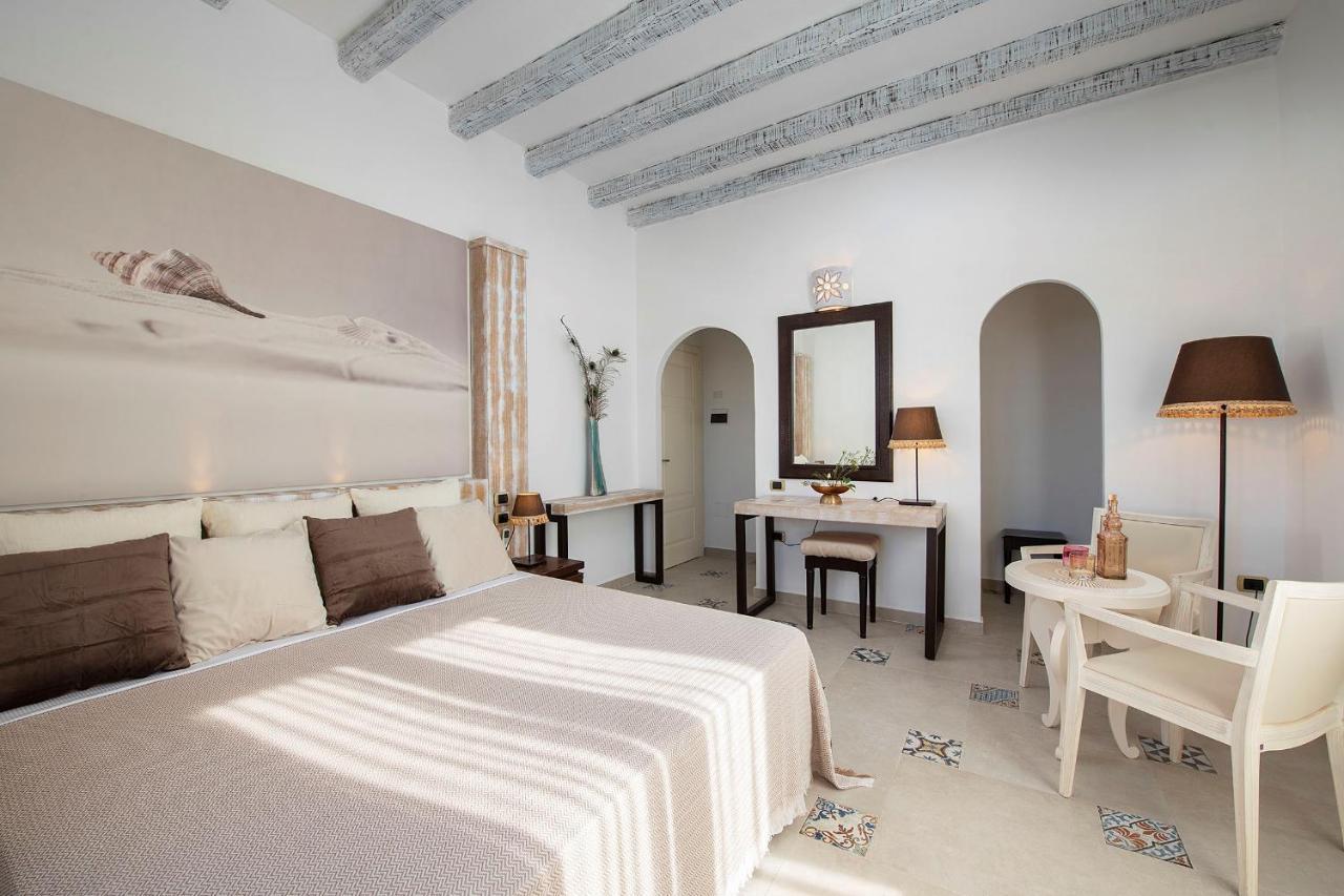 Double or Twin Room Garden View