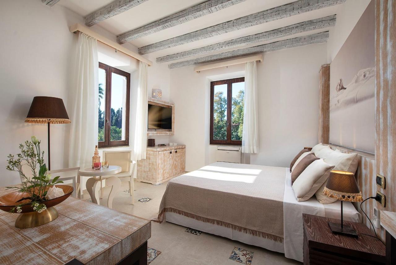Double or Twin Room Garden View