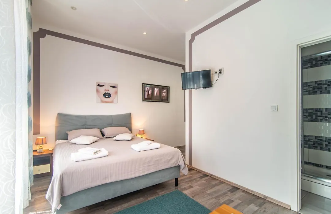 Giovanna Boutique Rooms & Pool-1