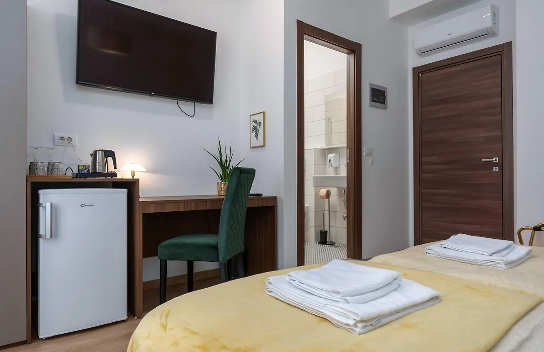 Aurora Rooms B&B Pula-1